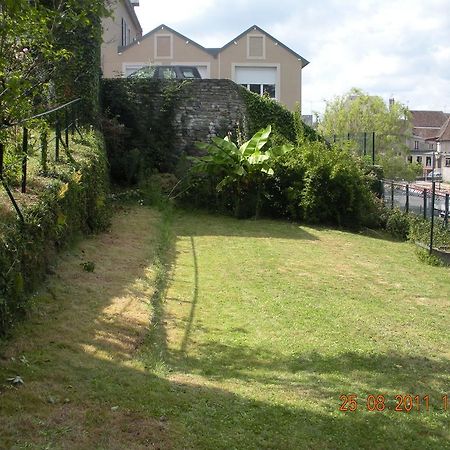 Maison Du Moulinassou Saint-Yrieix-la-Perche Exterior foto