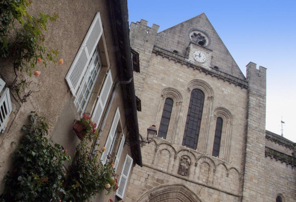 Maison Du Moulinassou Saint-Yrieix-la-Perche Exterior foto