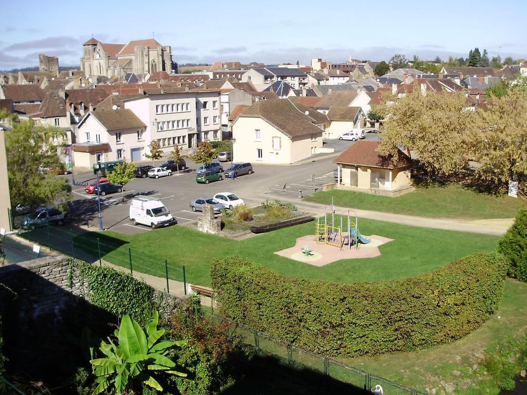 Maison Du Moulinassou Saint-Yrieix-la-Perche Exterior foto